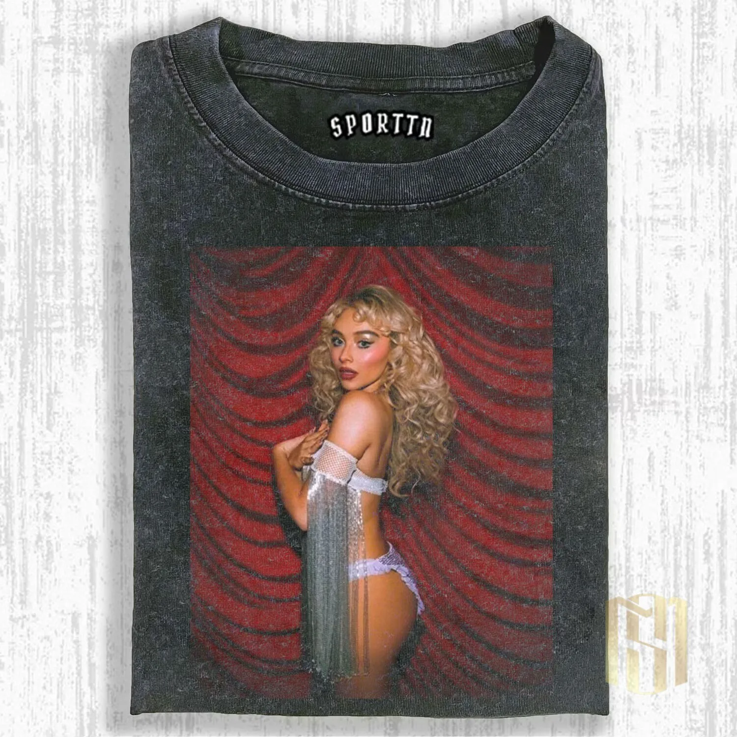 Sabrina Carpenter Vintage Style Graphic T-Shirt