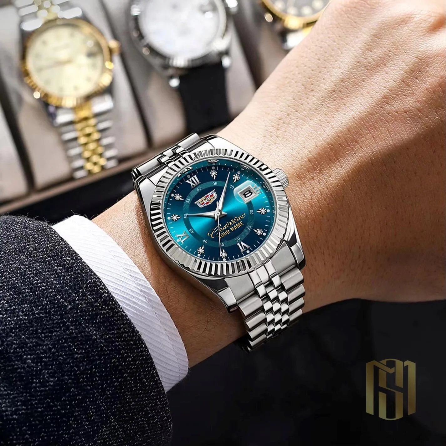 Elegant Gold and Silver Stainless Steel Watch with Custom Name for Porsche Enthusiasts 20 Elegant Gold and Silver Stainless Steel Watch with Custom Name for Porsche Enthusiasts