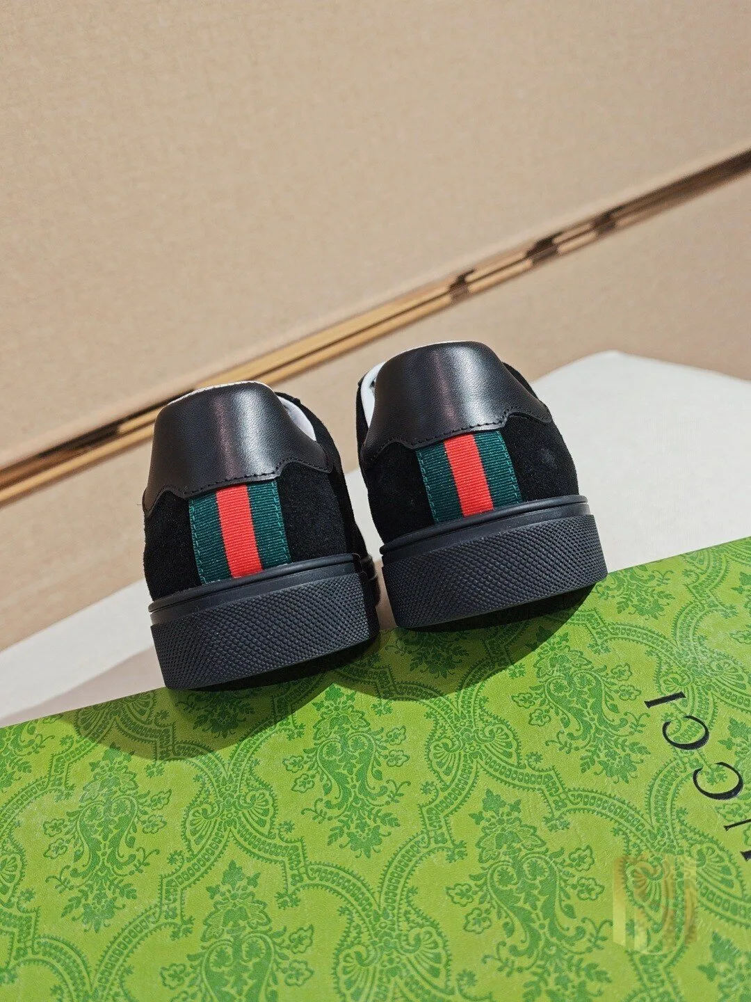 Gucci Black Suede Low-Top Sneakers with Red and Green Stripe Detail 9 Gucci Black Suede Low-Top Sneakers with Red and Green Stripe Detail