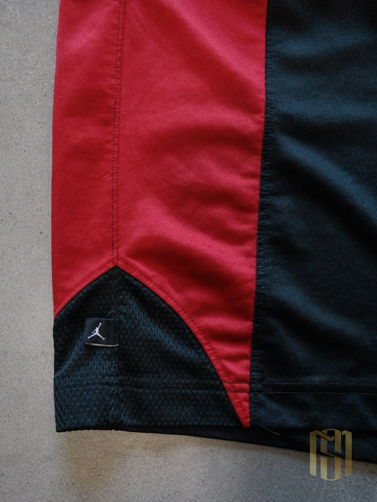 Vintage Michael Jordan Basketball Shorts Black Red Athletic Gym Wear 6 Vintage Michael Jordan Basketball Shorts Black Red Athletic Gym Wear